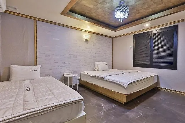 Busan Gangseo Sinhodong Business Hotel 0*,  South Korea