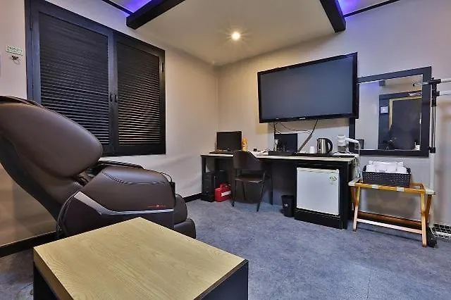 Busan Gangseo Sinhodong Business Hotel Motel