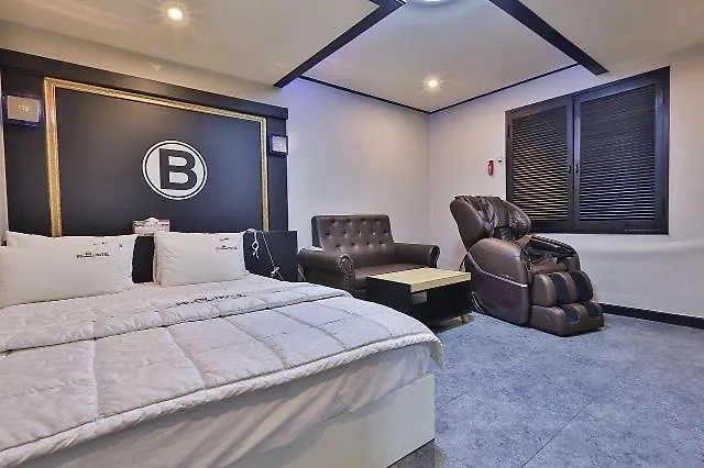 Busan Gangseo Sinhodong Business Hotel