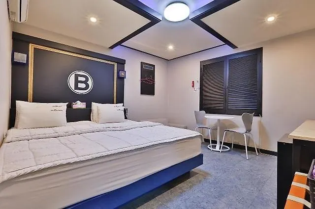 Busan Gangseo Sinhodong Business Hotel